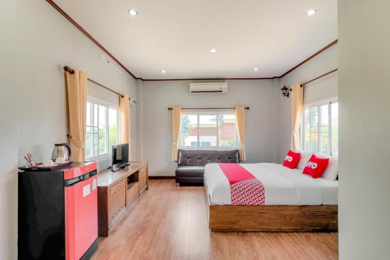 Oyo 748 Pada Homestay Mu Si Extérieur photo